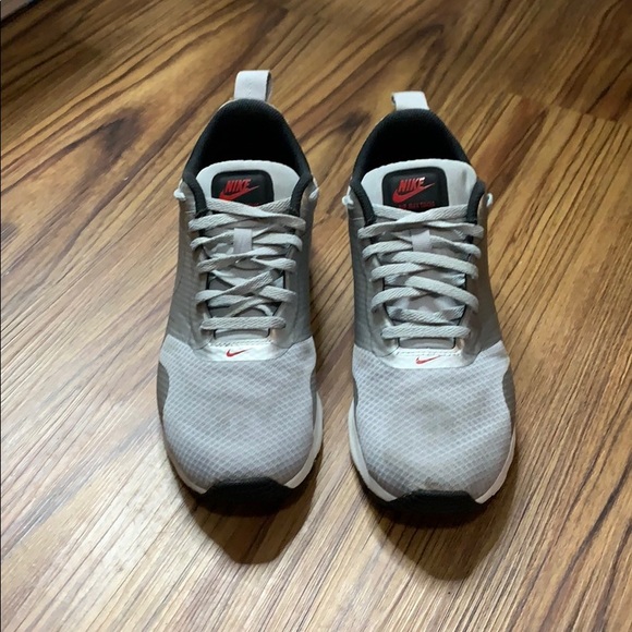 Nike Air Max Tavas Women Sneakers - Picture 3 of 9